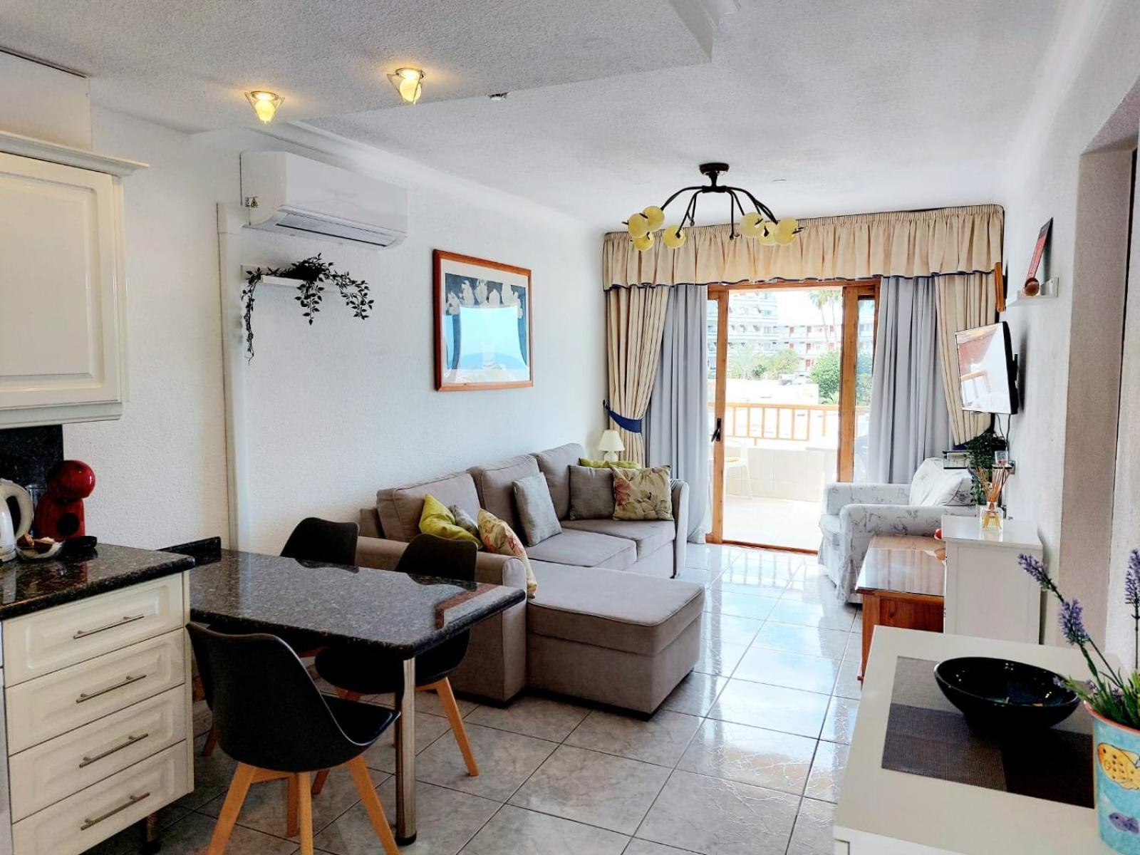 Apartment First Line Geranios Ocean View Air Conditioned 50 M From La Pinta *