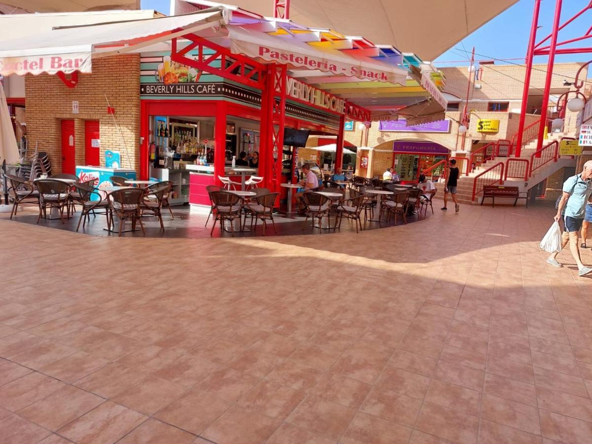 First Line Geranios Ocean View Air Conditioned 50 M From La Pinta Appartement